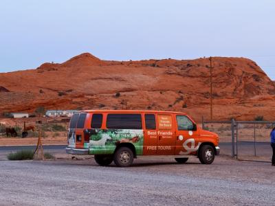 Best Friends’ mobile clinic at the Navajo Nation