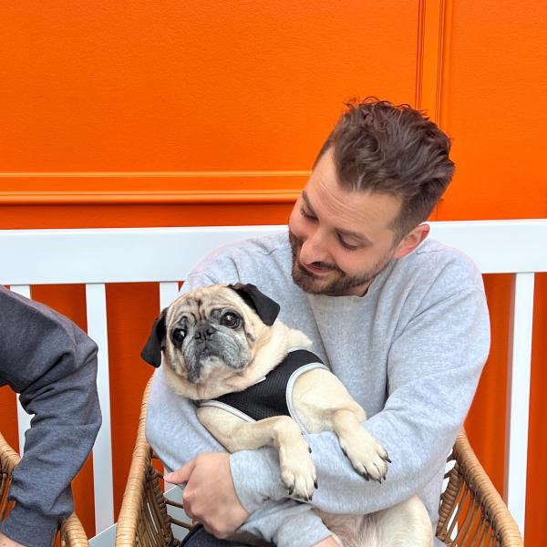 Jonathan Graziano y Milton conocido como @jongraz
